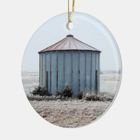 Oude verwekte graankin tijdens de wintertijd keramisch ornament (Links)