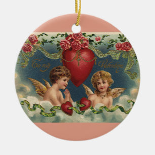 Oude victoriaanse engelen op Valentijnsdag in de h Keramisch Ornament