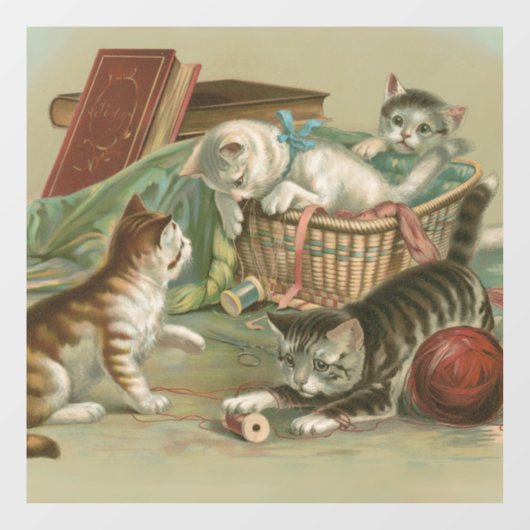 Oude Victoriaanse Kittens Spelend in Naaimandje Raamsticker (Vel)