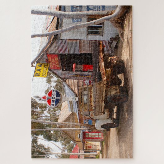 Oude vrachtwagen en garage legpuzzel (Verticaal)