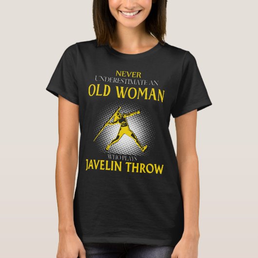 Oude vrouw die speerwerpen speelt t-shirt (Voorkant)