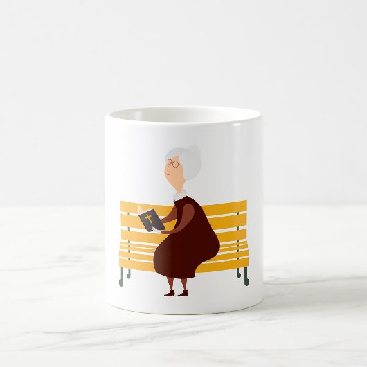 Oude vrouw leest de Bijbel Koffiemok