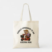 Oude vrouw op scooter tote bag (Achterkant)