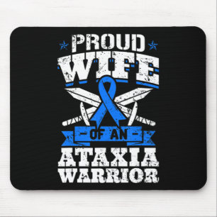 Oude vrouw van een Ataxia Warrior Blue Awareness R Muismat
