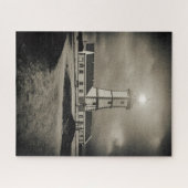 Oude vuurtoren op een storm nacht legpuzzel (Horizontaal)