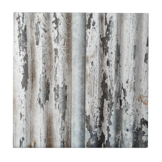 Oude wand van gegolfd metaal tegeltje