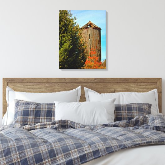 Oude weide Silo Wrapped Canvas Afdruk (Insitu (Slaapkamer))