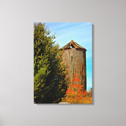 Oude weide Silo Wrapped Canvas Afdruk (Voorkant)