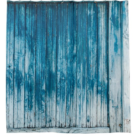 Oude wethermde schil, van hout, met bleek blauw douchegordijn (Voorkant)