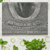 Oude zaadcatalogus 1899 Northrup King theedoek (Gevouwen)
