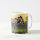 Oude zebra in de Afrikaanse savanne, wild dier Koffiemok (Voorkant rechts)