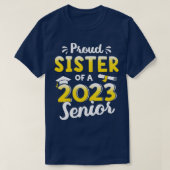 Oude zuster van een afstuderen van 2023 senior t-shirt (Design voorkant)