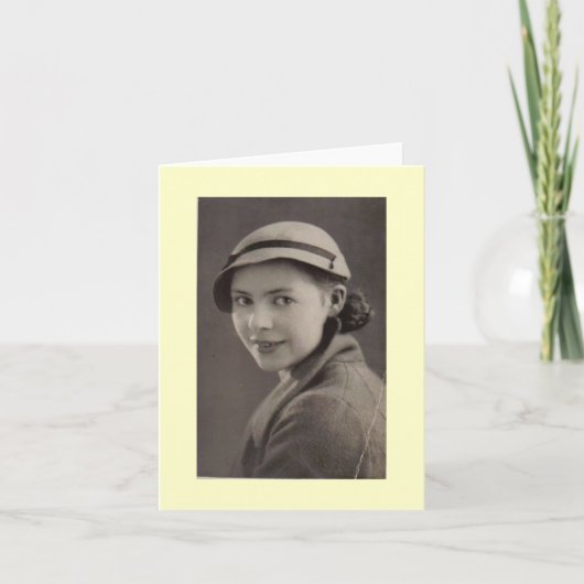 Oude zwart-wit foto van mooie dame van 1930 kaart (Voorkant)