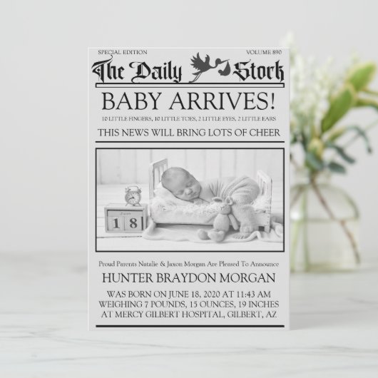 Oude Zwart & Wit Stijl Nieuwsbrief Aankondiging Ge (Staand voorkant)