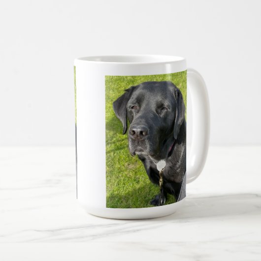 Oude Zwarte Labrador Retriever Hond Koffiemok (Voorkant rechts)