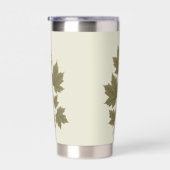 Oudegroene esdoornbladeren geïsoleerde drinkbeker (Rechts)