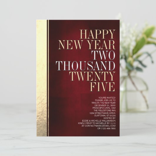 Oudejaarsavond Rood & Goud Metallic Edge Party Kaart (Staand voorkant)