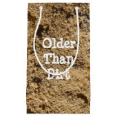 Ouder dan vuilniszak klein cadeauzakje (Voorkant)