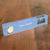 Ouder Man Vist Aanpassingsbureau Naambordje (Zijkant)