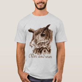 Oudere en wijzere uil, mooie kunst wijsheid t-shir t-shirt