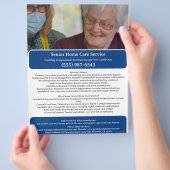 Oudere of senior zorgverlener flyer (Hand)