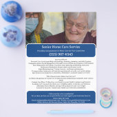 Oudere of senior zorgverlener flyer (Enkel)