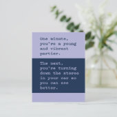 Oudere verjaardag: muziek uitschakelen om te zien briefkaart (Staand voorkant)