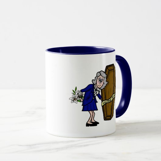 Oudere Vrouw Morticius met Coffin-Mok Mok (Voorkant rechts)