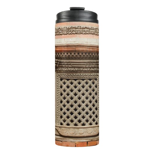 Ouderlijk venster op de Nasal Chowk Courtyard van Thermosbeker (Voorkant)