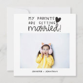 Ouders die een gehuwde kindfoto maken, bewaren de  aankondiging (Voorkant)