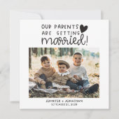 Ouders die gehuwde kinderen krijgen foto-opslagdat aankondiging (Voorkant)