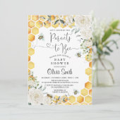 Ouders te Bee White Floral Baby shower Invitation Kaart (Staand voorkant)