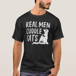 Ouderwetse Echte Mannen Knuffelen Katten Grappige  T-shirt