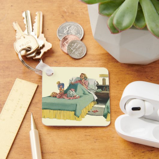 Ouderwetse familie die moeder ontbijt op bed serve sleutelhanger (Bureau)