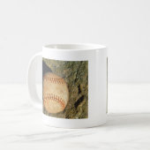 Ouderwetse witte honkbal met rode stiksels koffiemok (Voorkant links)
