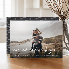 Our Adventure Begins | Volledige foto Save The Date