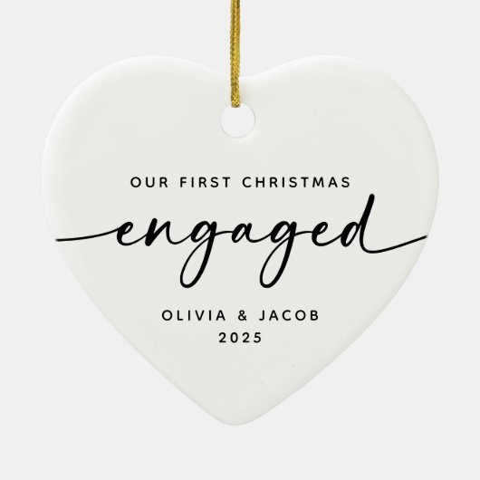 Our First Christmas Engaged Couple Heart Keramisch Ornament (Achterkant)