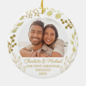 Our First Christmas Engaged Gold Foliage Photo Keramisch Ornament (Achterkant)