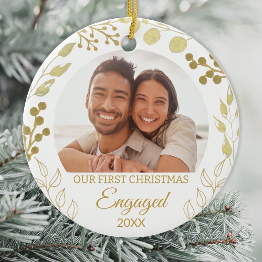 Our First Christmas Engaged Gold Foliage Photo Keramisch Ornament