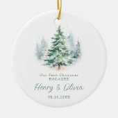 Our First Christmas Engaged Modern Script Tree Keramisch Ornament (Voorkant)