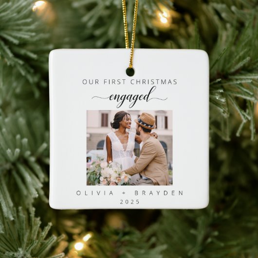 Our First Christmas Engaged Photo Holiday Keramisch Ornament (Boom)