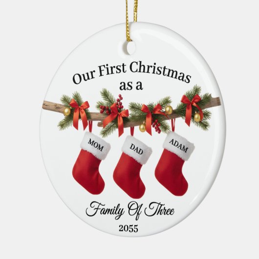Our First Christmas Family of Three Stockings Keramisch Ornament (Links)