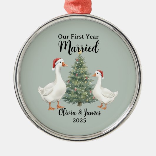 Our First Year Married Goose Custom Christmas Metalen Ornament (Voorkant)
