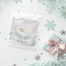 Our Little Snowbaby is on the way Winter Keepsake Bedankzakje