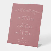 Our Love Story Hearts Pink Wedding Timeline Reclamebord Met Voetstuk (Voorkant)