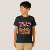 Our Team Sleighs Christmas Gingerbread And Xmas Sq T-shirt (Voorkant volledig)