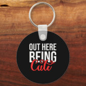 Out Here Being Cute Womens Floral Motivational Quo Sleutelhanger (Voorkant)