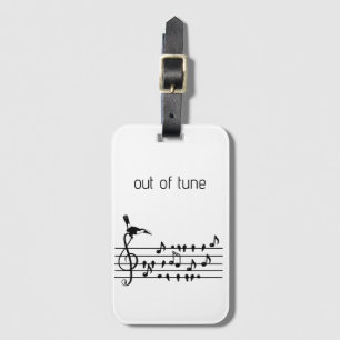 Out of Tune, toekan bij zangvogels Bagagelabel