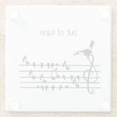 Out of Tune, toekan bij zangvogels Glazen Onderzetter (Achterkant)