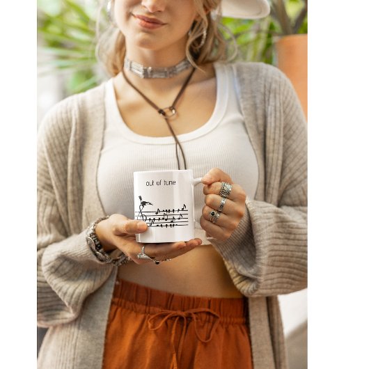 Out of Tune, toekan bij zangvogels Tweekleurige Koffiemok